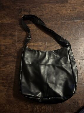 Classic Black Leather-Style Shoulder Bag - women